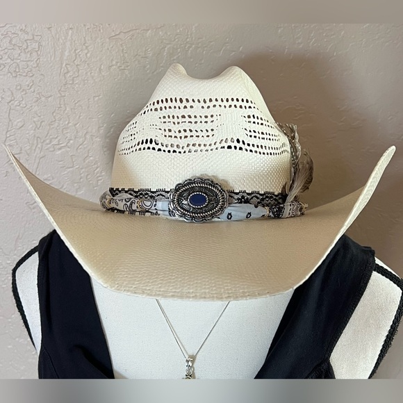 Incredible Hats Inspired By Incredible Women: The Wendi Hat